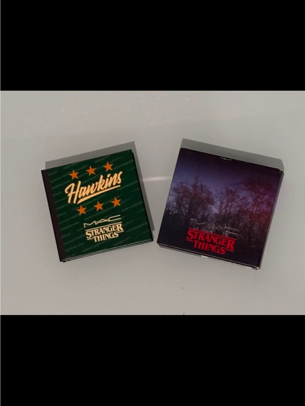 MAC x Stranger Things Blush “Friends Don’t Lie” Limited Edition - Picture 3 of 3